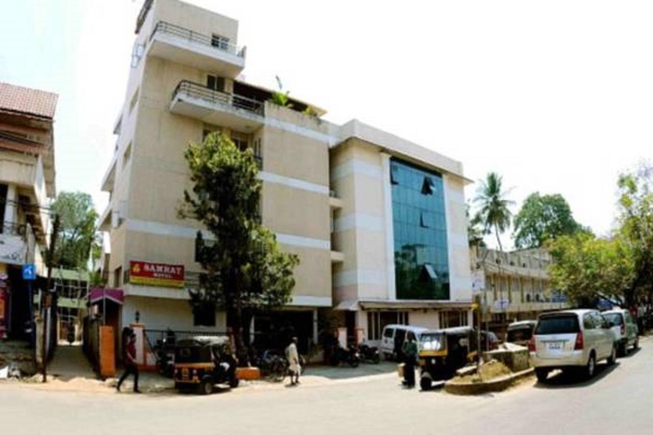 Hotel The Samrat Thiruvananthapuram Exterior foto